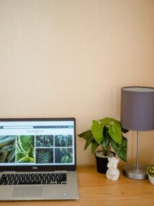 Tips for Creating a Cozy and Productive Home Office Space