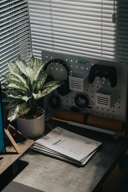 Simple Tips for Organizing Your Home Workspace to Boost Productivity