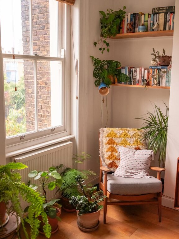 Simple Ways to Create a Cozy Reading Nook at Home